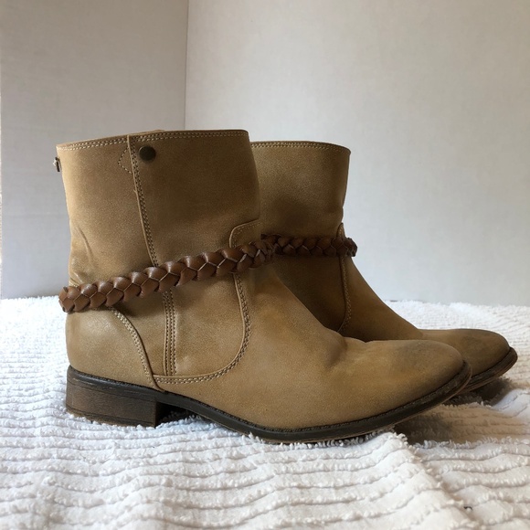 Roxy Shoes - Roxy Ankle Boots Brown Braided Strap Booties Sz 8